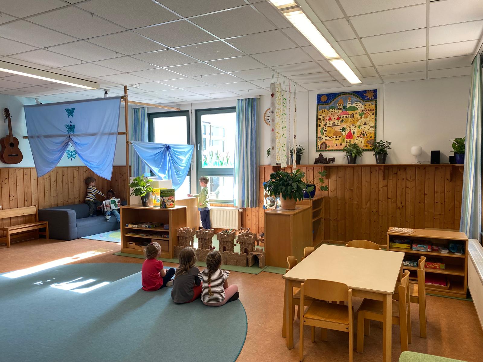 Kindergarten Schwindkirchen Raben Innenraum